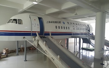貴州職業(yè)技術(shù)學(xué)院19米737航空綜合訓(xùn)練艙安裝完成